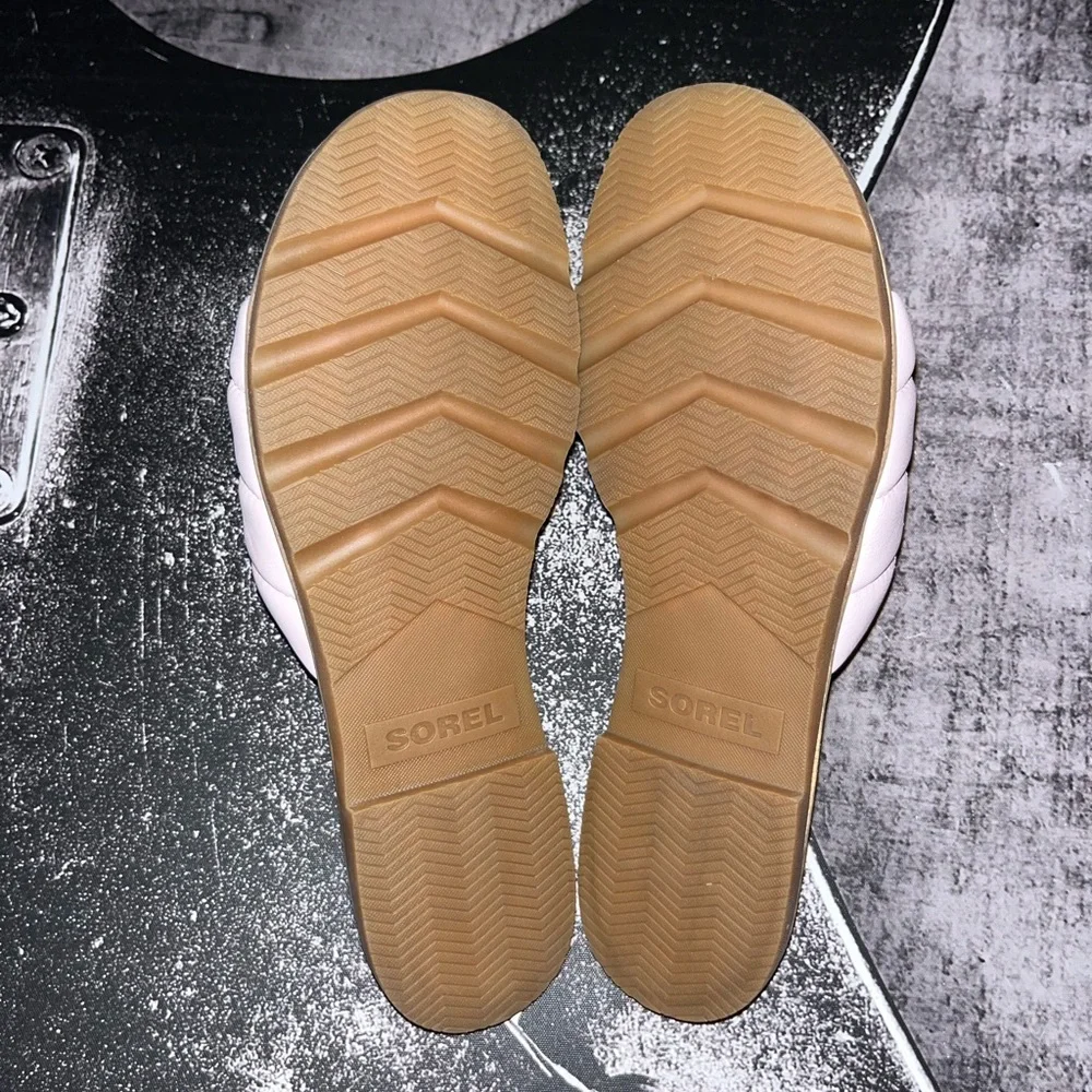 NEW SOREL Sandal